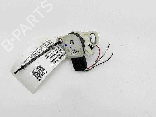 Used Electronic sensor TOYOTA AURIS Estate (_E18_) 1.8 Hybrid (ZWE186_, ZWE186R, ZWE186H) (136 hp) 29510945