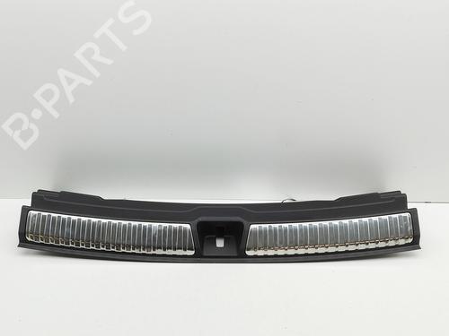 Pynteleist til bakluke Pynteleist til bakluke AUDI Q5 (GUB) SQ5 TFSI quattro (367 hp) 33847338 33847338