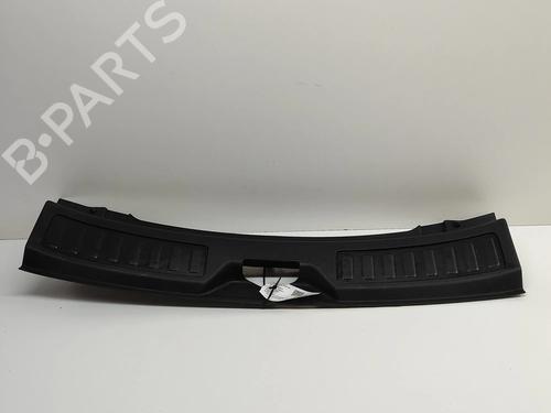 Pynteliste til bagklap Pynteliste til bagklap LAND ROVER DISCOVERY SPORT (L550) 2.0 D 4x4 (180 hp) 27015122 27015122