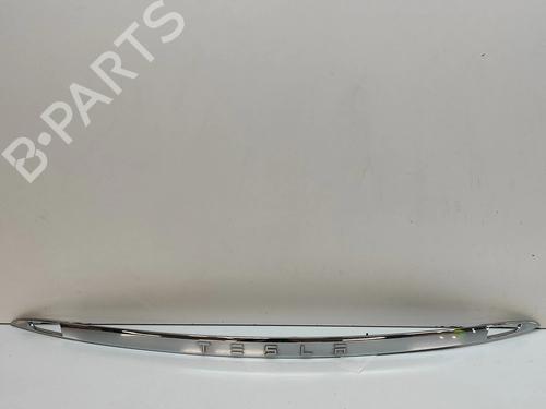 Pynteliste til bagklap TESLA MODEL S (5YJS) P100D AWD (772 hp) 28497927