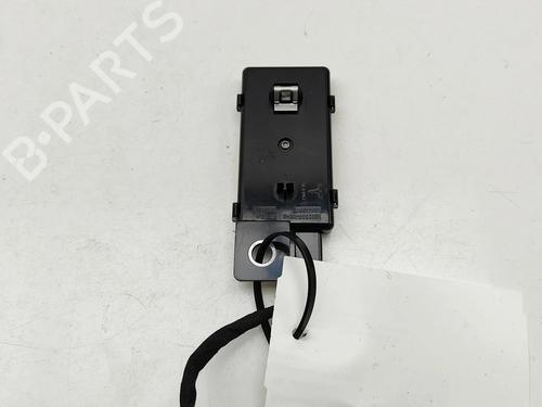 Electronic module TESLA MODEL Y (5YJY) EV | BP33465070M83 - Image 4