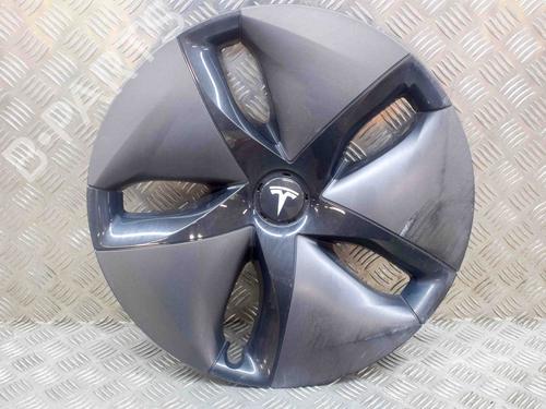 Used Hub cap TESLA MODEL 3 (5YJ3) EV (261 hp) 27756213