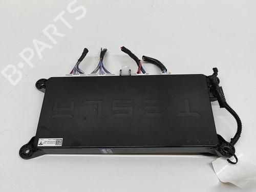 Used Electronic module Electronic module TESLA MODEL X (5YJX) P100D AWD (772 hp) 28435888 28435888