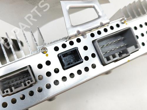 Módulo eletrónico TESLA MODEL Y (5YJY) EV Performance All-wheel Drive | BP31297007M83 