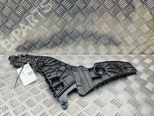 rear-bumper-bracket-audi-e-tron-sportback-gea-2019-32680304 main image