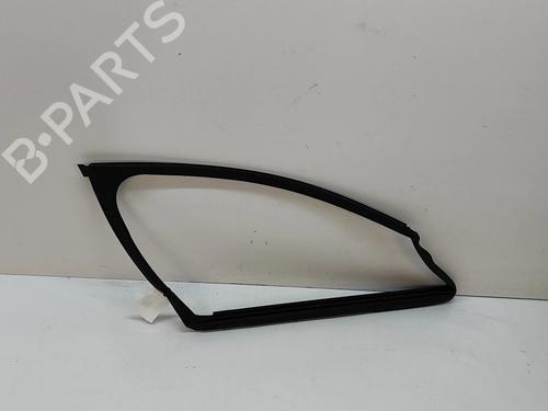 Used Rubber door seal Rubber door seal PORSCHE PANAMERA (971) 2.9 4 E-Hybrid (97ABE1, 97BBE1) (330 hp) 36066104 36066104