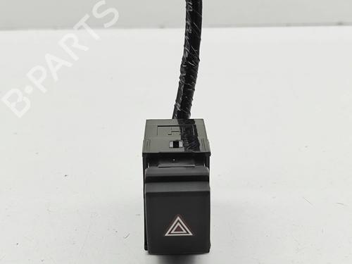 warning-switch-lexus-nx-ii-_a2_-_h2_-2021-33388383 main image