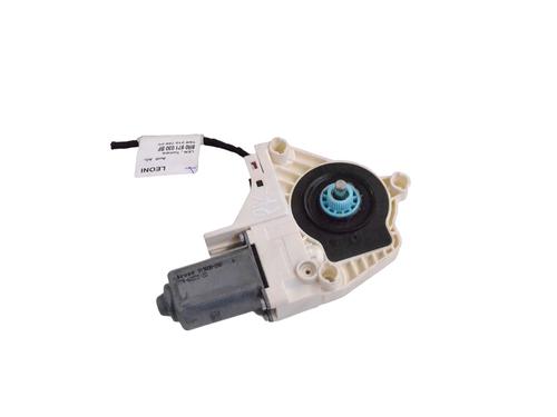 Left front window motor AUDI Q5 (8RB) 2.0 TDI quattro | BP30282906E21 - Image 2