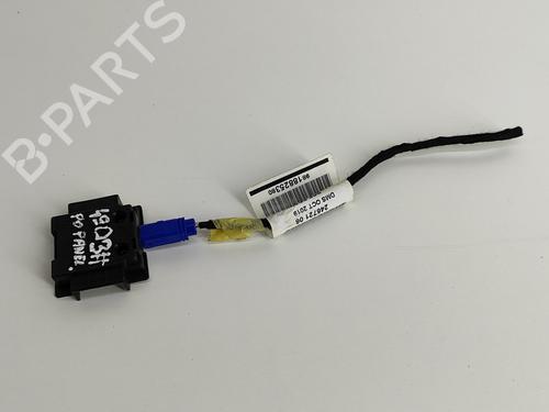 Used Antenna/Base PEUGEOT 3008 II SUV (MC_, MR_, MJ_, M4_) Hybrid (224 hp) 28554693
