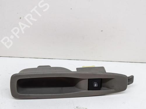 Used Left rear window switch Left rear window switch RENAULT ZOE (BFM_) ZOE (88 hp) 6867358 6867358