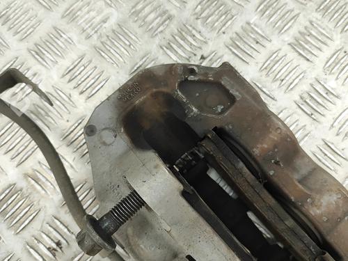 Left front brake caliper TESLA MODEL 3 (5YJ3) EV AWD | BP28432537M105  - Image 5