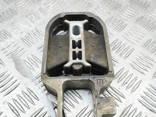 Used Engine mount Engine mount VOLVO V40 Hatchback (525) D4 (190 hp) 40605735 40605735