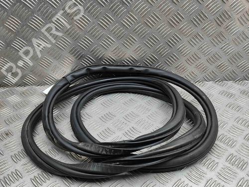 Used Rubber door seal VOLVO V60 II (225) B6 Mild-Hybrid AWD (299 hp) 29459266