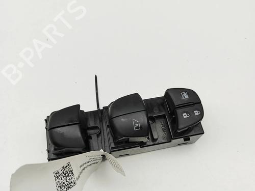 Used Right front window switch Right front window switch NISSAN LEAF (ZE1) Electric (218 hp) 39989400 39989400