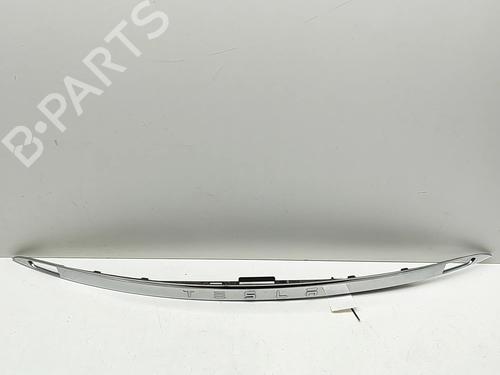 Used Tailgate trim Tailgate trim TESLA MODEL S (5YJS) P100D AWD (772 hp) 33390514 33390514