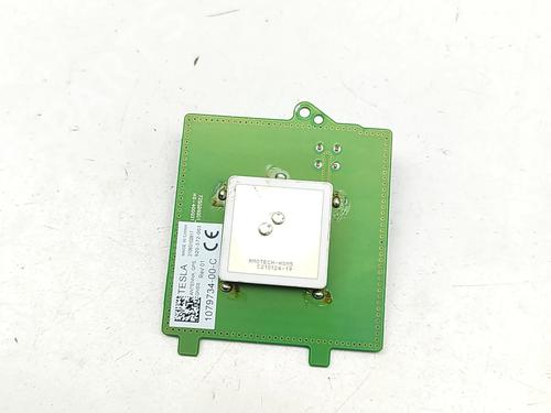 antennabase-tesla-model-3-5yj3-2017-32680574 main image