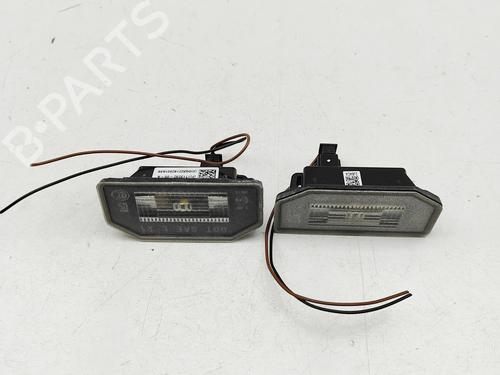 Used Licence plate light Licence plate light TESLA MODEL Y (5YJY) Long Range All-wheel Drive (514 hp) 33394445 33394445