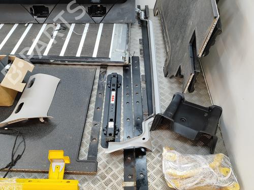 Seats set FORD TOURNEO CUSTOM V362 Bus (F3) 2.0 EcoBlue | BP30178074C78 