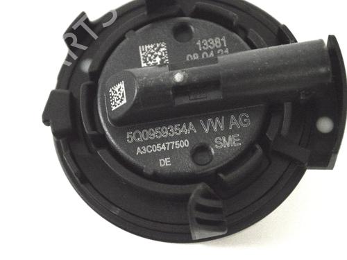 Electronic sensor VW T-ROC (A11, D11) 1.5 TSI | BP30225512M84  - Image 5