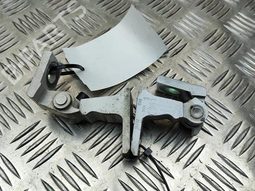 hingedoor-check-strap-skoda-yeti-5l-2009-2010-2011-2012-2013-2014-2015-2016-2017-33386261 main image