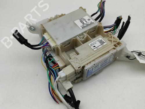 Used Fuse box Fuse box 27798159 27798159