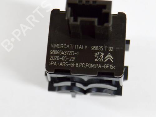 Switch PEUGEOT 2008 II (UD_, US_, UY_, UJ_, UR_, UC_) 1.2 PureTech 100 (USHNK) | BP11042000I30 