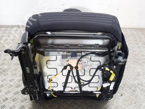 Right front seat TOYOTA YARIS (_P13_) 1.5 Hybrid (NHP130_) | BP10074842C16 