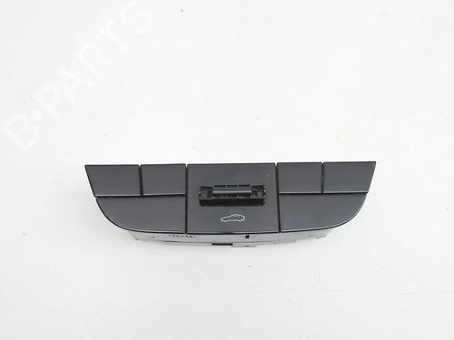 Used Switch Switch 39073385 39073385