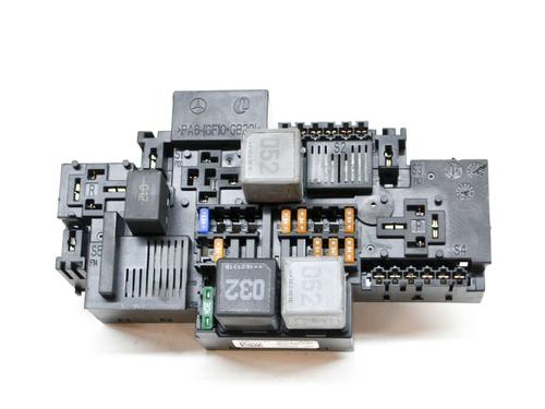Used Fuse box MERCEDES-BENZ C-CLASS (W205) C 200 BlueTEC / d (205.037) (136 hp) 8843269