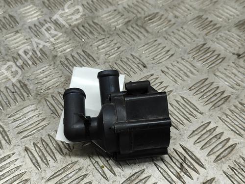 Used Auxiliary water pump VOLVO XC60 II (246) D4 (190 hp) 28552318