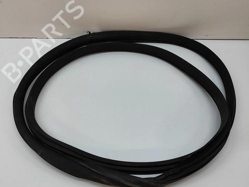 Gummiliste Gummiliste MERCEDES-BENZ C-CLASS (W205) C 220 d 4-matic (205.005) (170 hp) 26311492 26311492