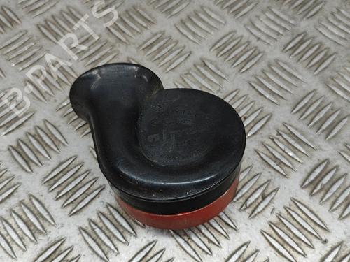 Used Horn MITSUBISHI PAJERO II (V3_W, V2_W, V4_W, V5_W) 2.8 TD (V46W, V26W) (125 hp) 18604988