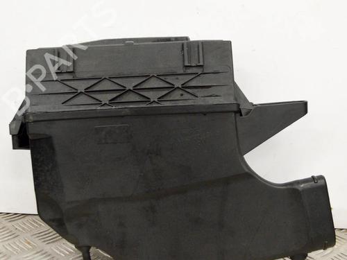 Used Air filter box MERCEDES-BENZ GLE (W166) 350 d 4-matic (166.024) (258 hp) 6747440