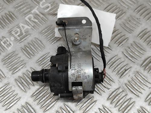 Used Auxiliary water pump BMW 4 Coupe (F32, F82) M4 (431 hp) 26443378