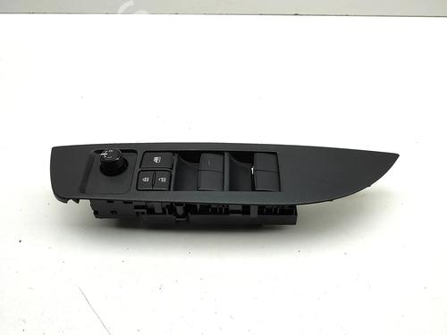 Right front window switch TOYOTA COROLLA Estate (_E21_) 1.8 VVTi Hybrid (ZWE219) | BP39410211I26 - Image 2
