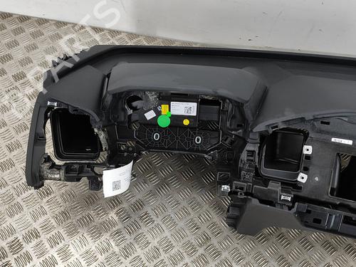 Dashboard AUDI Q4 SUV (F4B) 50 e-tron quattro | BP27775199C46 
