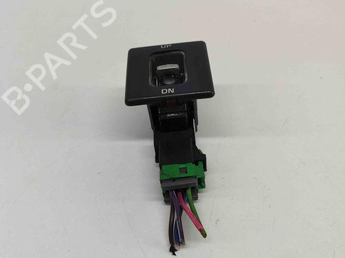 Interrupteur de vitre arrière droite BUICK ROADMASTER Estate 5.0 (173 hp) 27782887