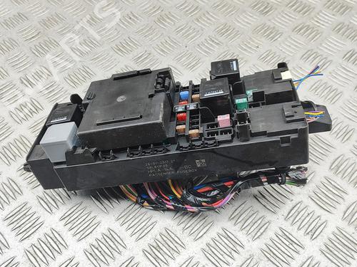 Used Fuse box Fuse box LAND ROVER DISCOVERY V (L462) 3.0 D 4x4 (211 hp) 33882918 33882918