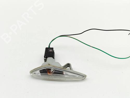 Used Left side indicator Left side indicator 37402734 37402734