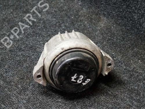 Used Engine mount BMW 1 (E87) 120 d (177 hp) 6730279