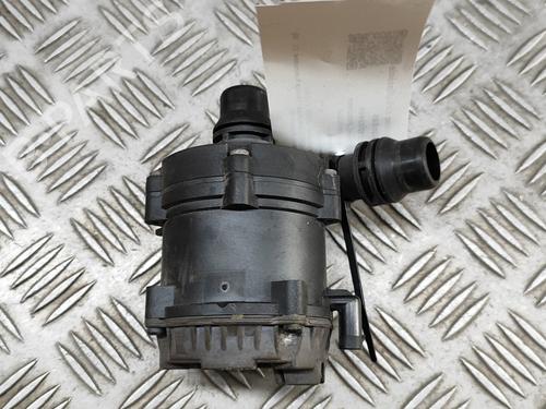 Used Auxiliary water pump BMW 5 (G30, F90) 530 e Plug-in-Hybrid (252 hp) 27576986