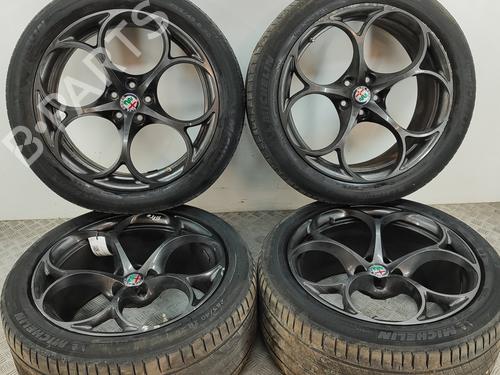 Used Rim ALFA ROMEO STELVIO (949_) 2.9 Q4 (949.AXG2A, 949.AXH2A, 949.AXS2A) (510 hp) 28954728