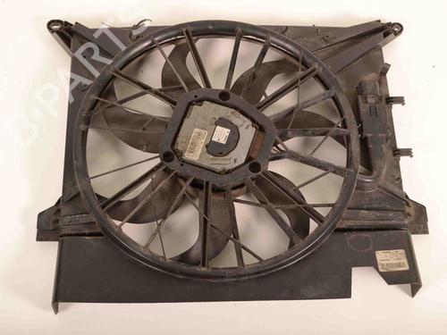 Used Radiator fan VOLVO XC90 I (275) D5 AWD (185 hp) 30258615