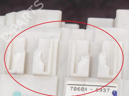 Fuse box TOYOTA PRIUS Liftback (_W2_) 1.5 Hybrid (NHW20_, NHW20R) | BP6757212E1 