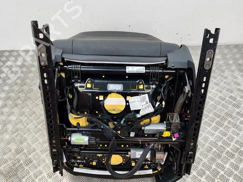Right front seat SKODA OCTAVIA III Combi (5E5, 5E6) 1.8 TSI 4x4 | BP25893958C16 - Image 6
