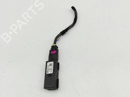 Used Electronic module VW GOLF VII (5G1, BQ1, BE1, BE2) 2.0 R 4motion (300 hp) 32061520