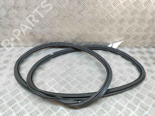 Used Rubber door seal AUDI A3 Sportback (8VA, 8VF) 1.5 TFSI (150 hp) 18165213
