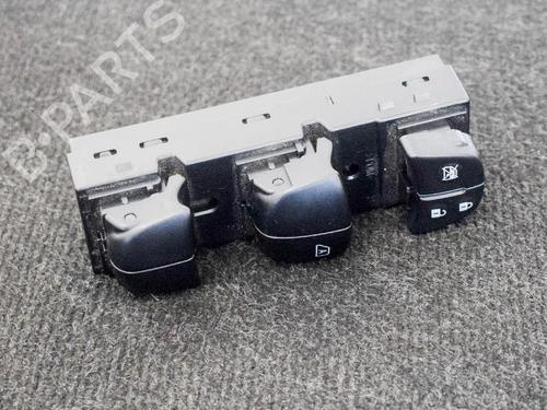 Used Right front window switch NISSAN JUKE (F15) 1.5 dCi (110 hp) 6752283