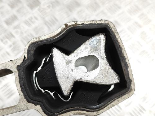 Engine mount LAND ROVER RANGE ROVER EVOQUE (L538) 2.2 D 4x4 | BP25615076M89 