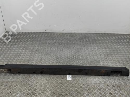 Used Left sideskirt LAND ROVER RANGE ROVER SPORT II (L494) 5.0 SCV8 4x4 (510 hp) 27785681